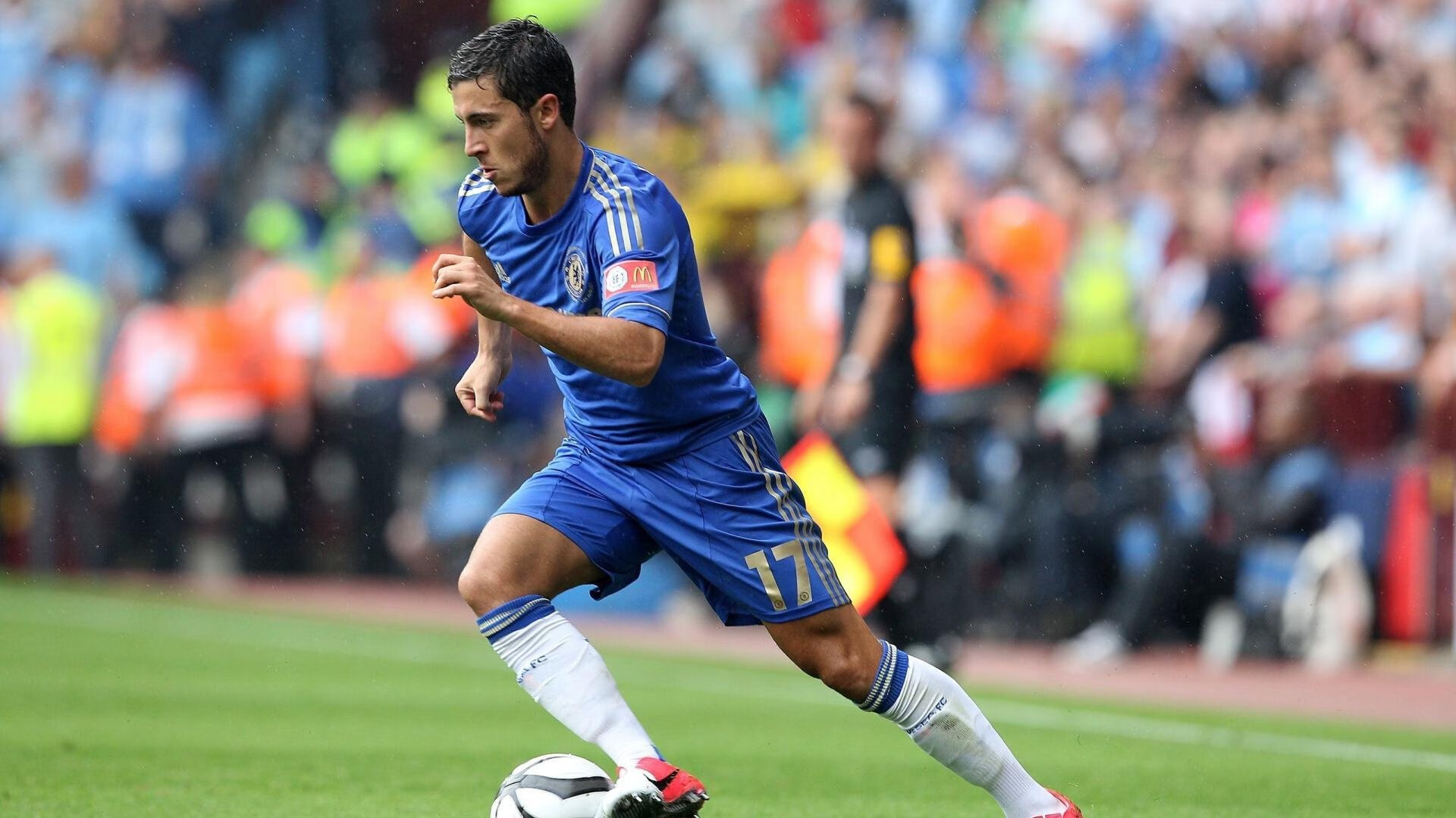 拜仁的控球率超高，稳扎稳打逐步蚕食对手，拜仁水平